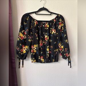 #779 Top Fashion Floral Textured On/Off Shoulder Top Size Large